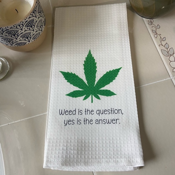 🔴 4/$15 Green Leaf Design Kitchen Towel - Picture 3 of 6
